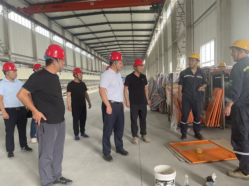 陜西建材科技公司到龍門綠碳公司、韓城昇隆公司開展國(guó)慶節(jié)前安全環(huán)保大檢查