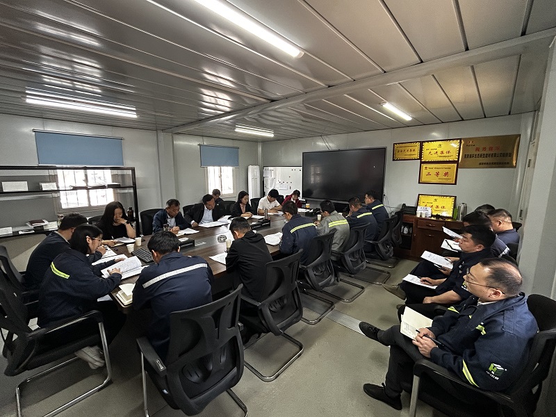 杜永康一行到黃陵新材公司調研督導工作
